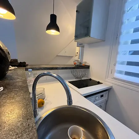 Apartment Champs Elysees Air Conditioning *